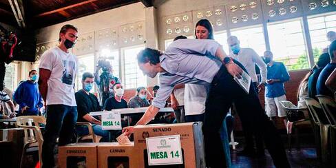 Barguil y Peñalosa felicitan a Federico Gutiérrez por triunfo en consulta