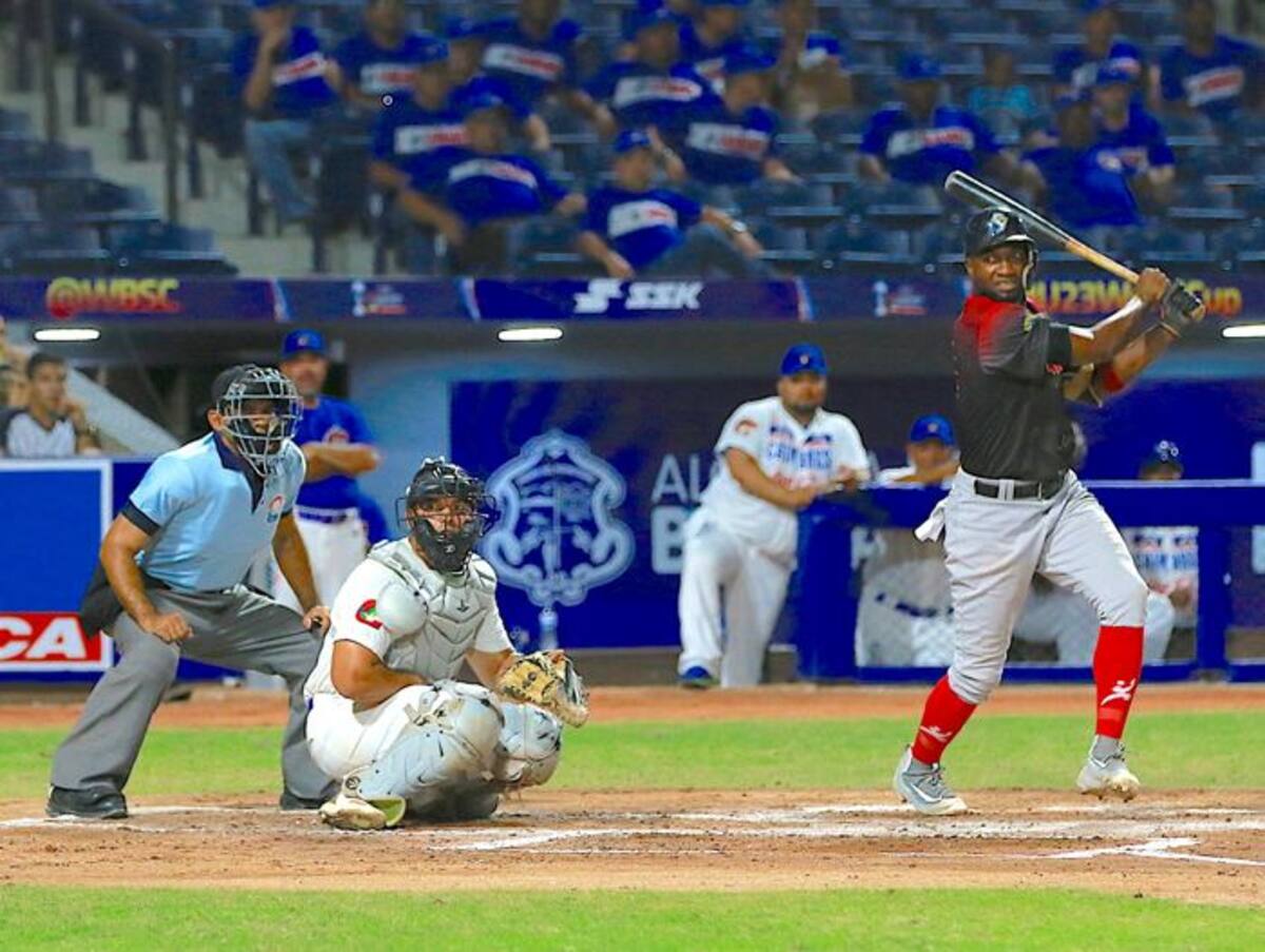 Los Caimanes de Barranquilla marchan líderes solitarios en la Liga Colombiana de Béisbol Profesional. Greisy Bettín-Colprensa
