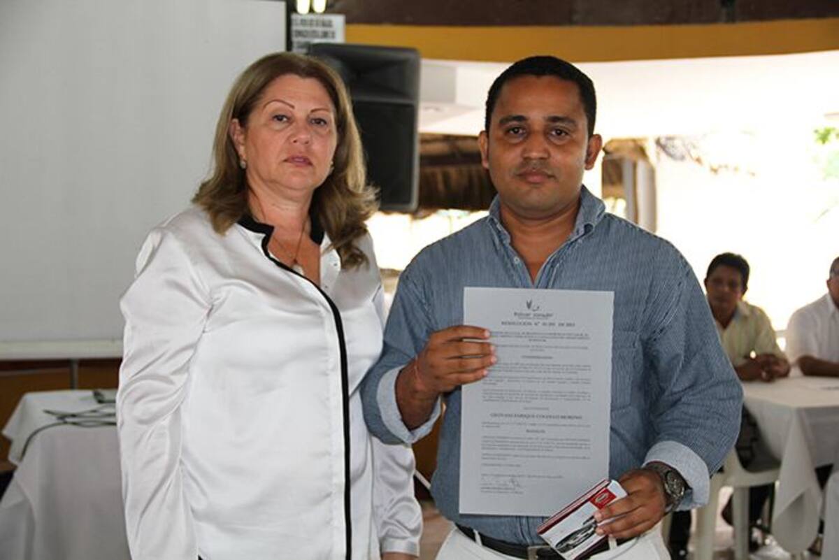 El rector de la Institución Educativa de Cañaveral (Turbaco), Geovani Cogollo, también fue exaltado por su labor. Cortesía