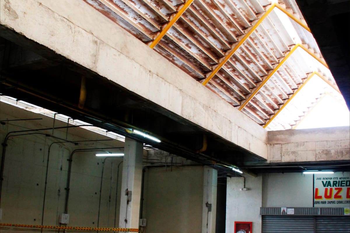 Mercado de Santa Rita, deteriorándose