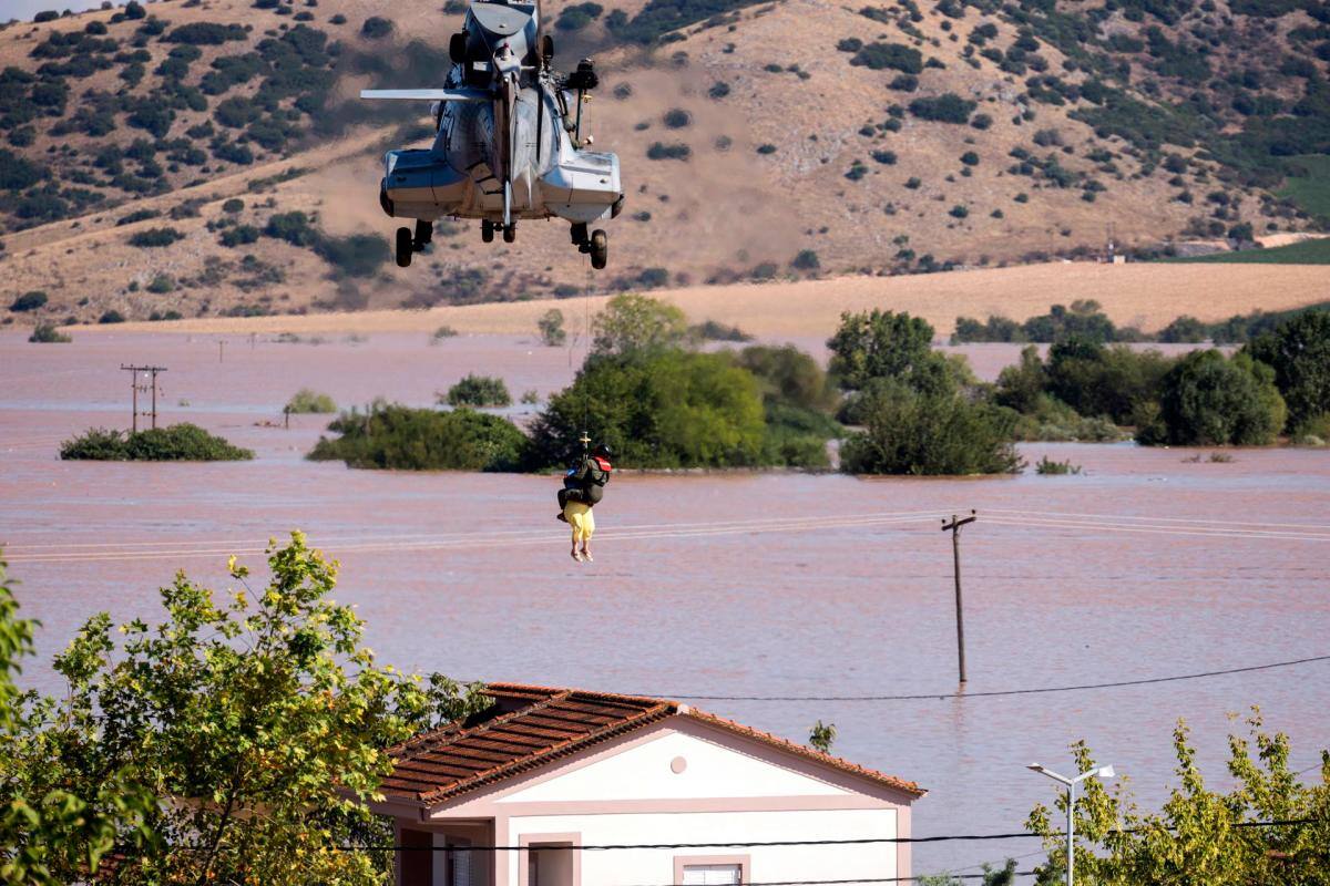 Diez personas muertas tras inundaciones por cuenta de tormenta Daniel en Grecia