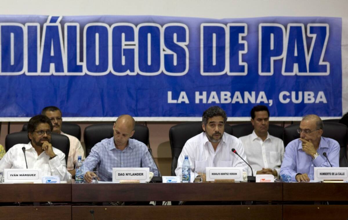 Mesa de diálogos de las Farc y el gobierno colombiano. AP Ramon Espinosa