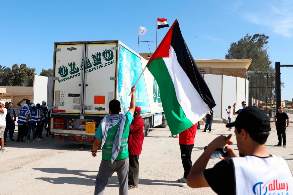 Cierran paso de Rafah tras descargar camiones de ayuda humanitaria en Gaza