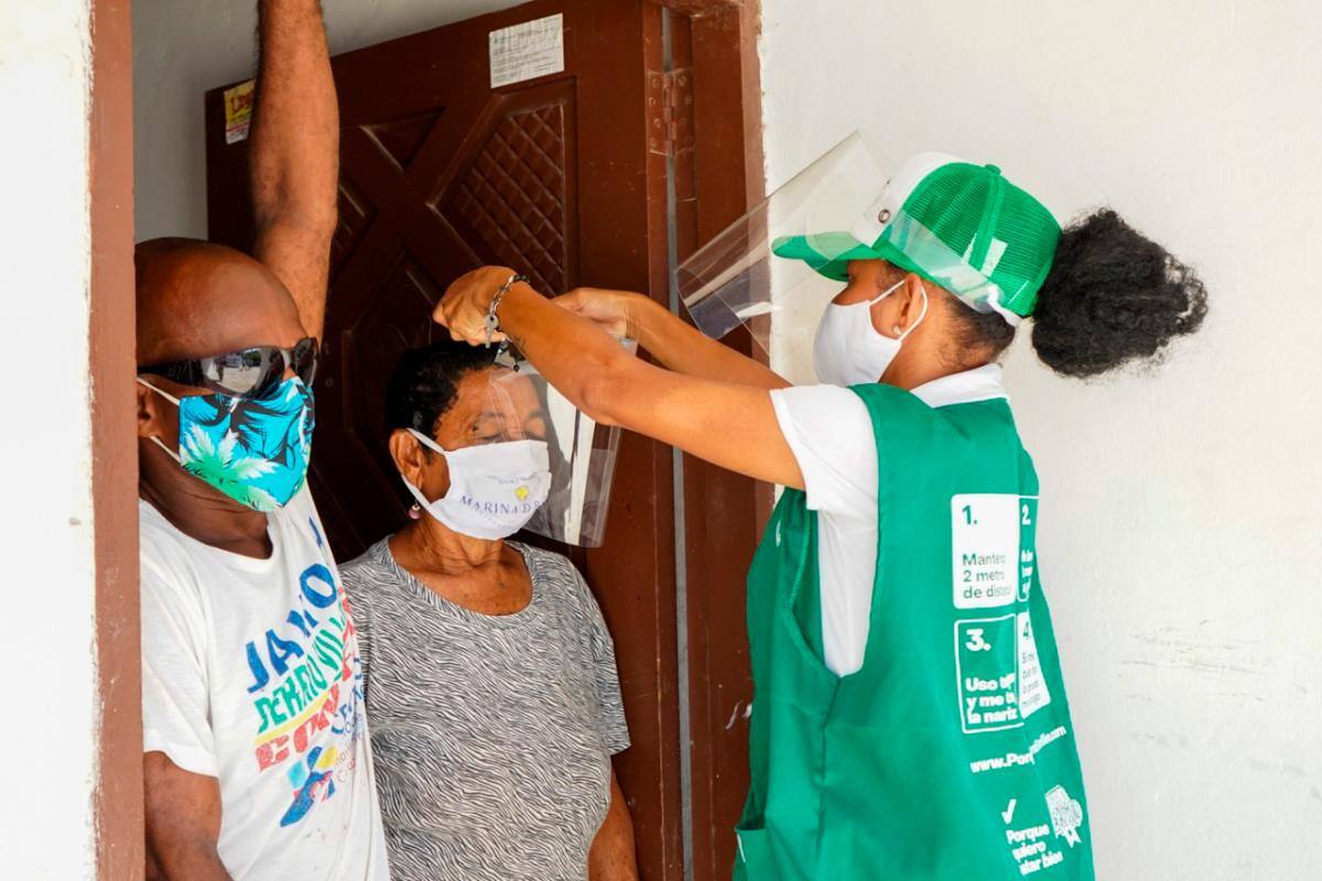 En la Isla de Barú reciben pedagogía de Barrio Heroico y Fundación Santo Domingo