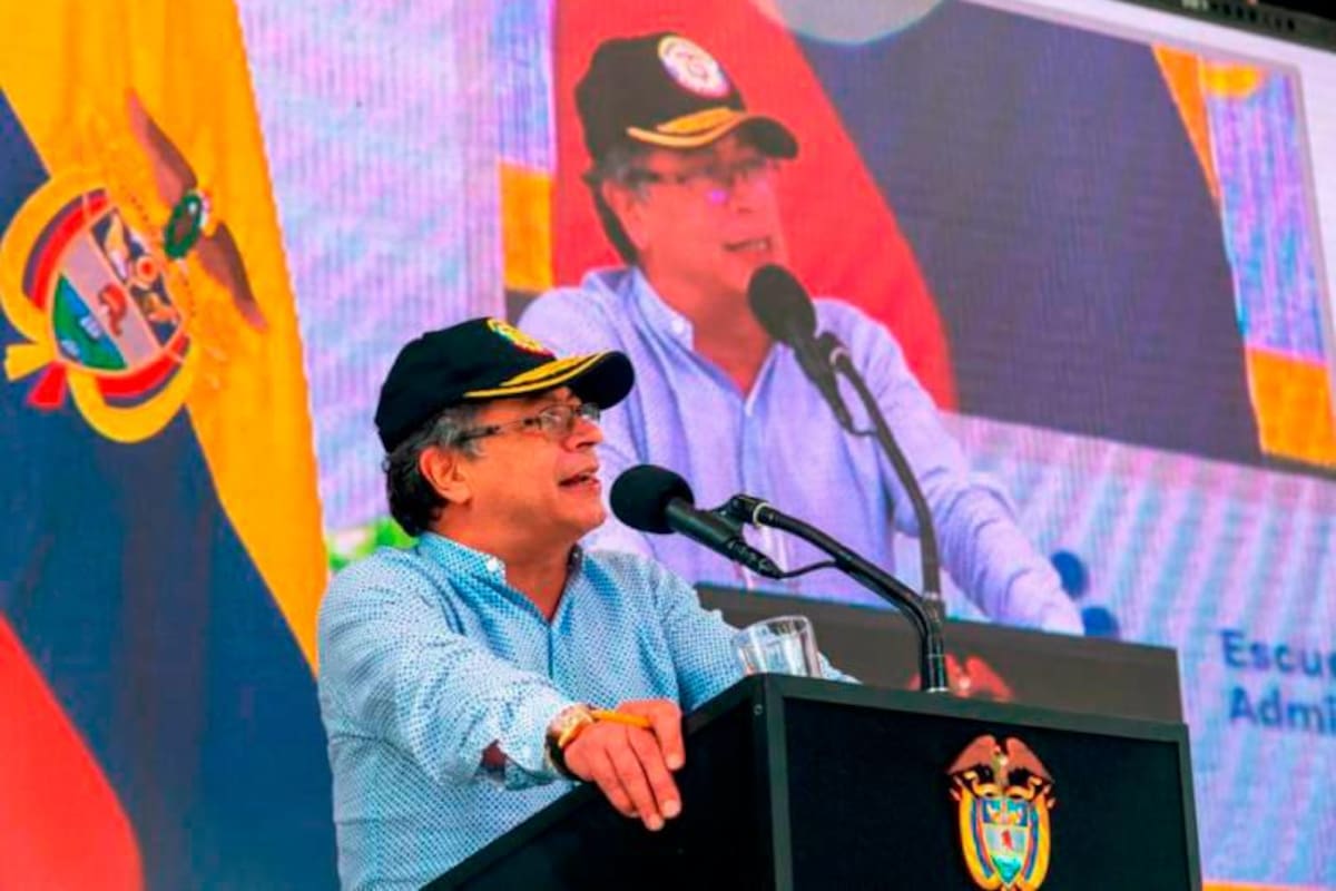 Impopularidad de Petro sube: 63% de los colombianos lo desaprueban