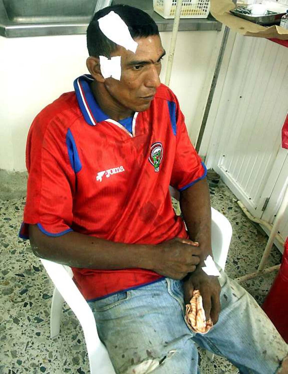José Gregorio Castro Chávez, herido tras ser atacado en la esquina de su casa.
