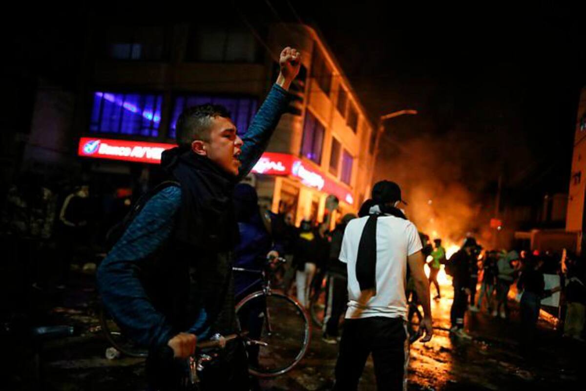 Protestas en contra de la Policía se extendieron a varias ciudades