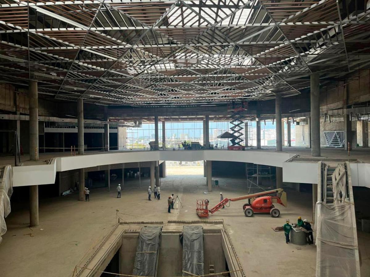 Vista parcial del interior del Centro Comercial Gran Manzana, al lado de la Terminal de Transporte de Cartagena. Su apertura está prevista para agosto próximo. // Cortesía