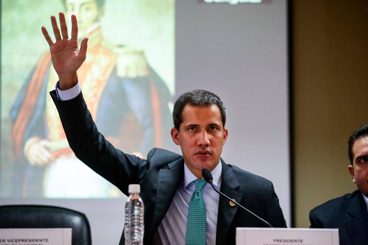 Guaidó dice que será presidente interino “hasta lograr una elección”