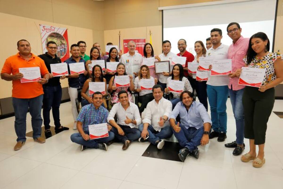 El mandatario también hizo un llamado a la población juvenil del departamento para que no incurran en el mundo de la drogadicción. Cortesía