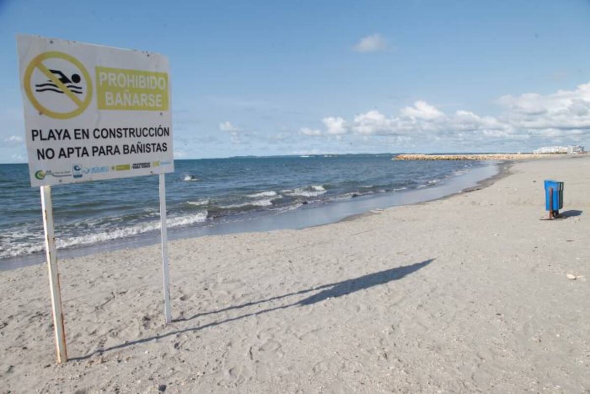 Son 1.600 metros de playas entre el edificio Marbella y el Club Naval de Suboficiales, los que están restringidos hace dos años, de acuerdo al Decreto 1228 del 1 de octubre de 2014. Aroldo Mestre-El Universal