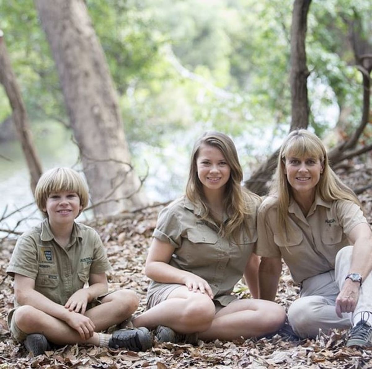 Robert, Bindi y su madre Terry. INSTAGRAM @bindisueirwin