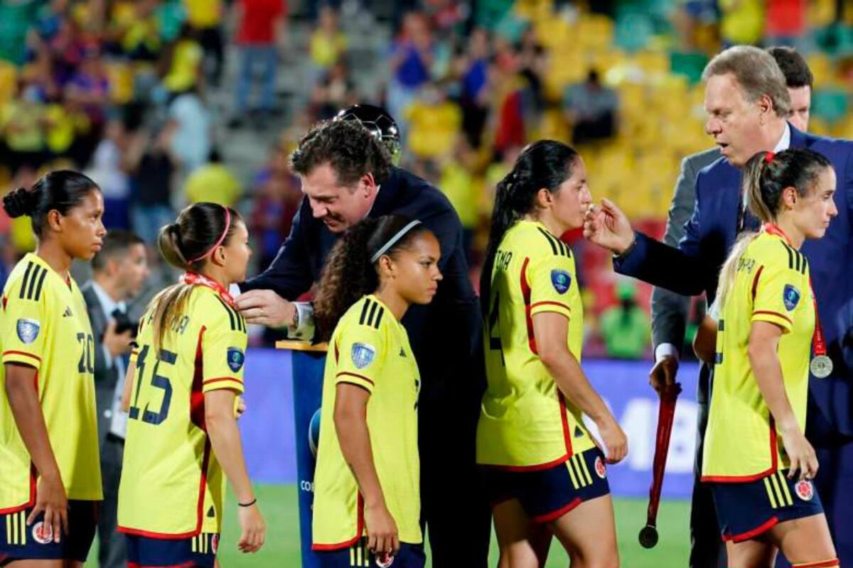 ¿Cuáles fueron los premios que se ganó la Selección Colombia femenina?
