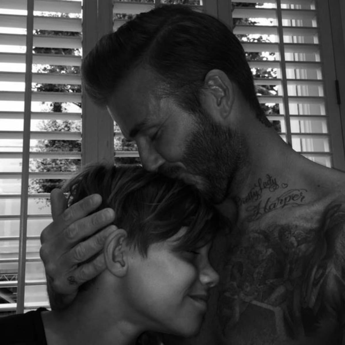 David Beckham y uno de sus hijos. INSTAGRAM @davidbeckham