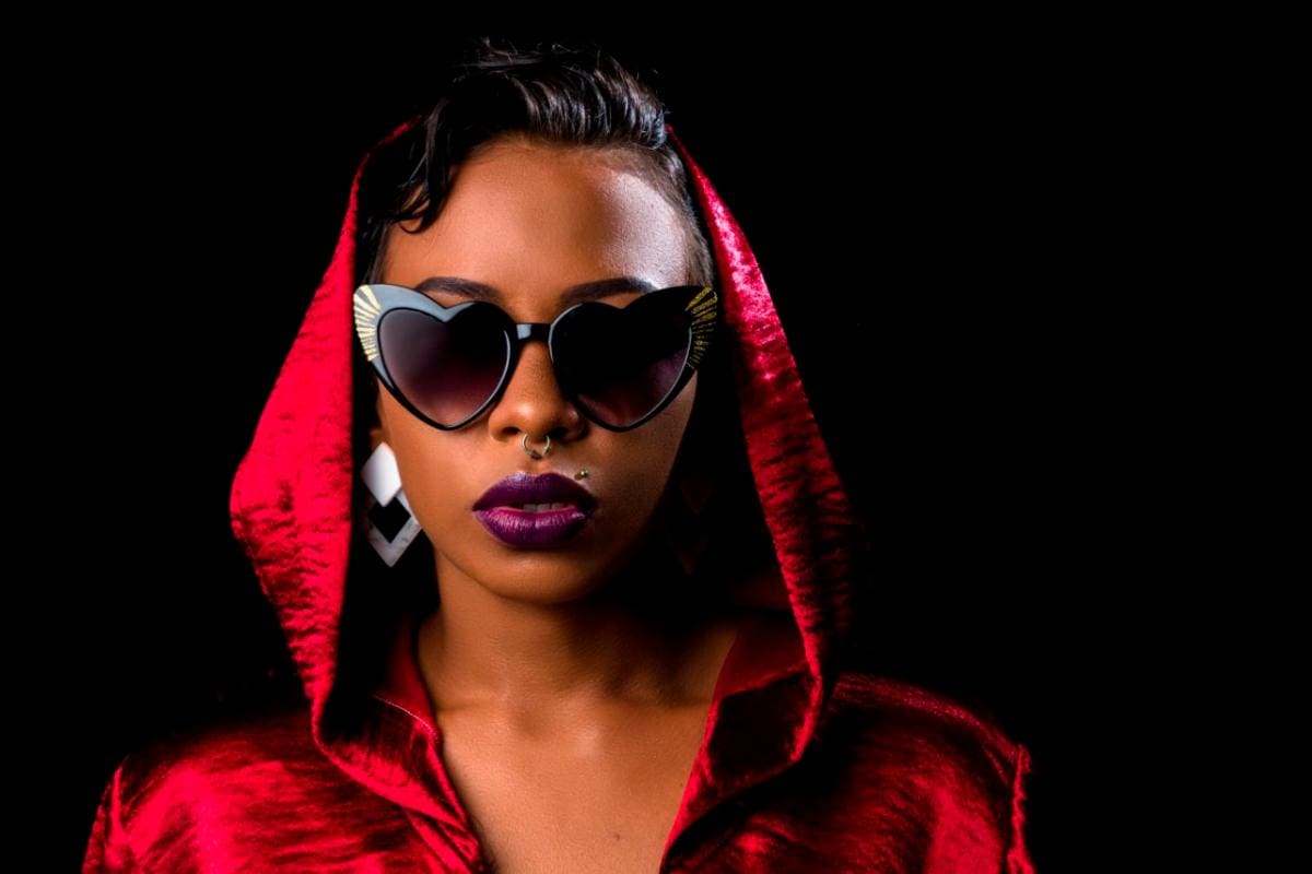 La artista Keke Minowa es ahora una ‘Shotta Gyal’ que te cautivará