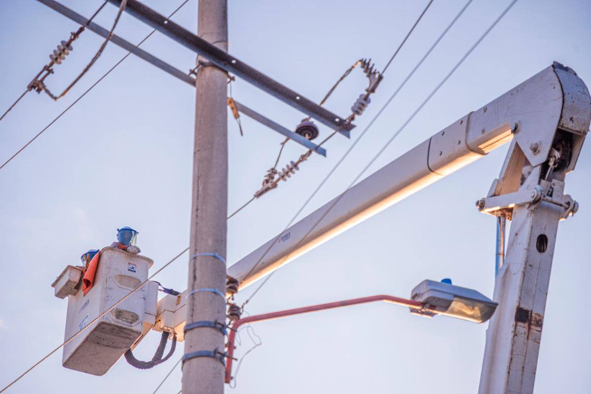 En más de 40 barrios de Cartagena se irá la luz