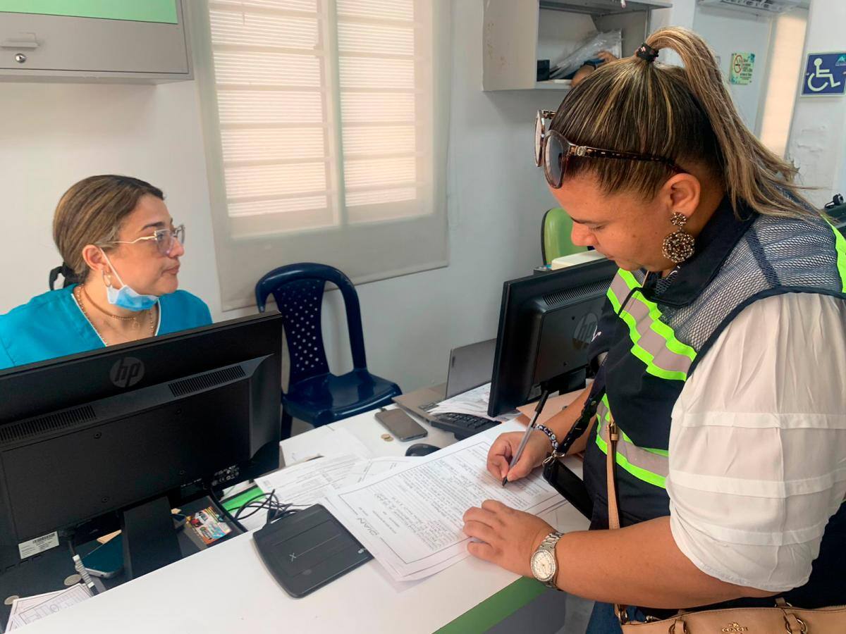 Visitas de control de la DIAN a establecimientos que prestan servicios asociados al sector salud. // Cortesía