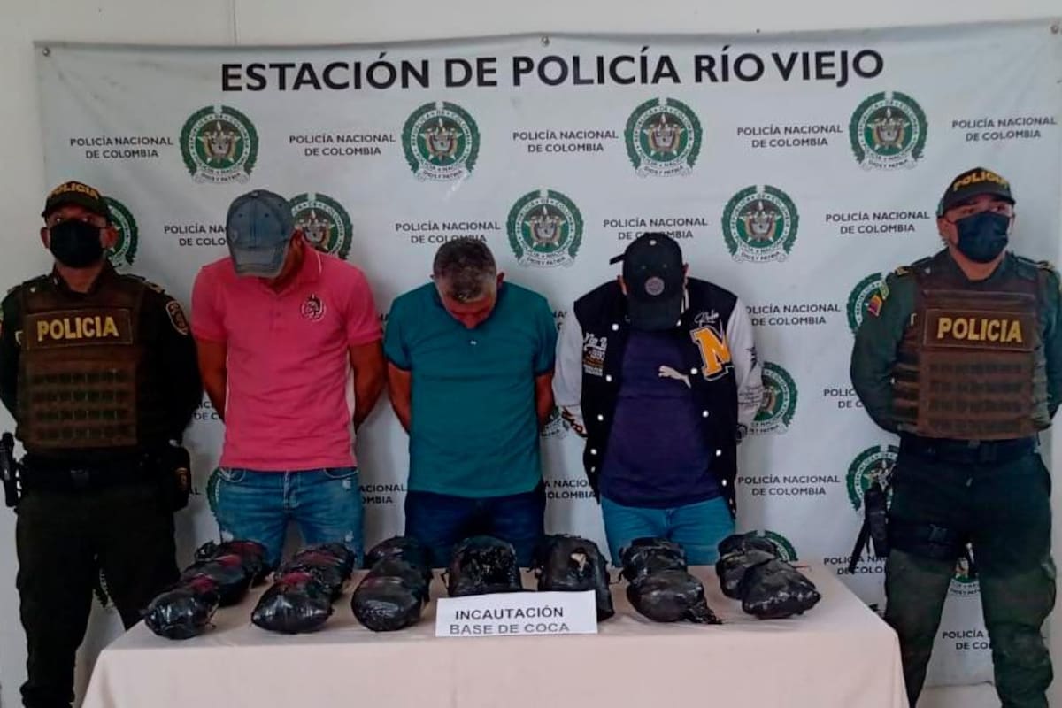 Sur de Bolívar: transportaban droga camuflada en sillas de una camioneta