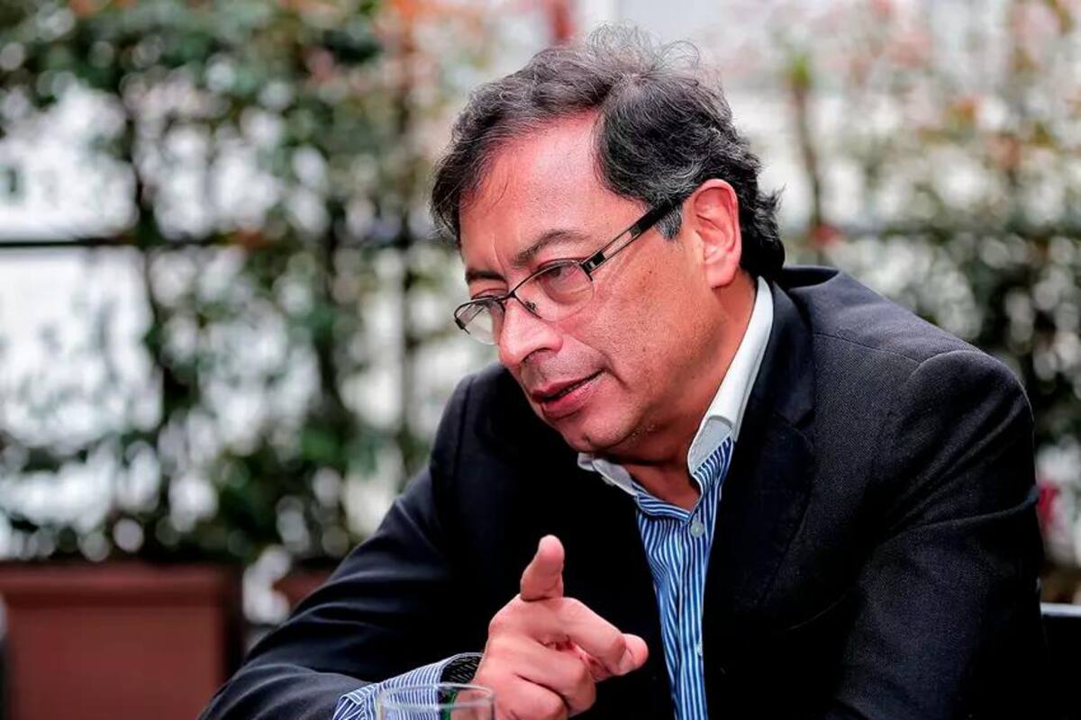 “Son falsas las afirmaciones”: Petro sobre caso del dinero perdido