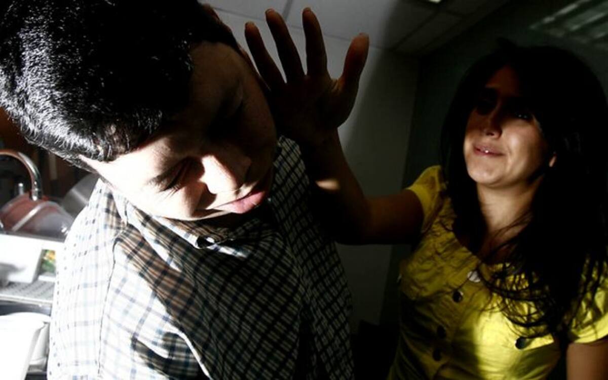 Medicina Legal reveló que el número de hombres asesinados por sus parejas y exparejas aumentó en un 40% en el transcurso del año pasado. Colprensa