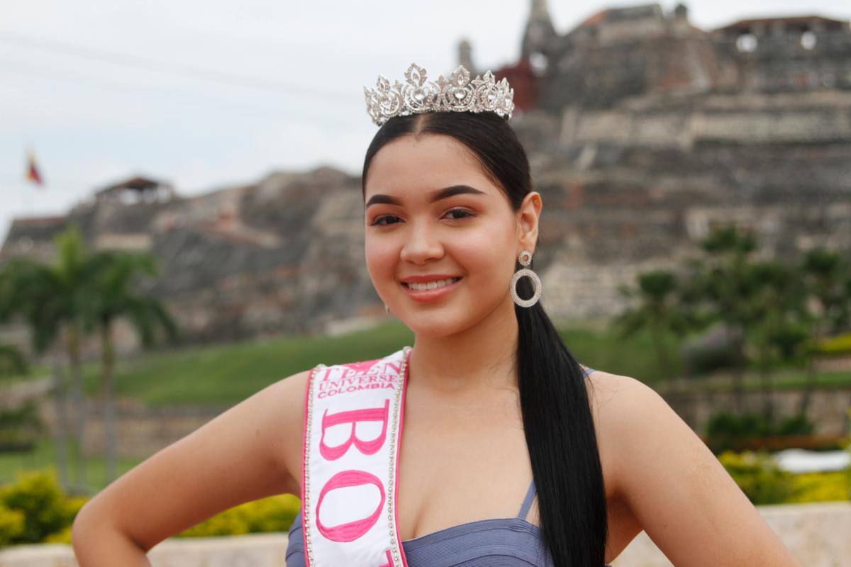 Fiorella del Mar Posada Porto es Bolívar en Teen Universe Colombia