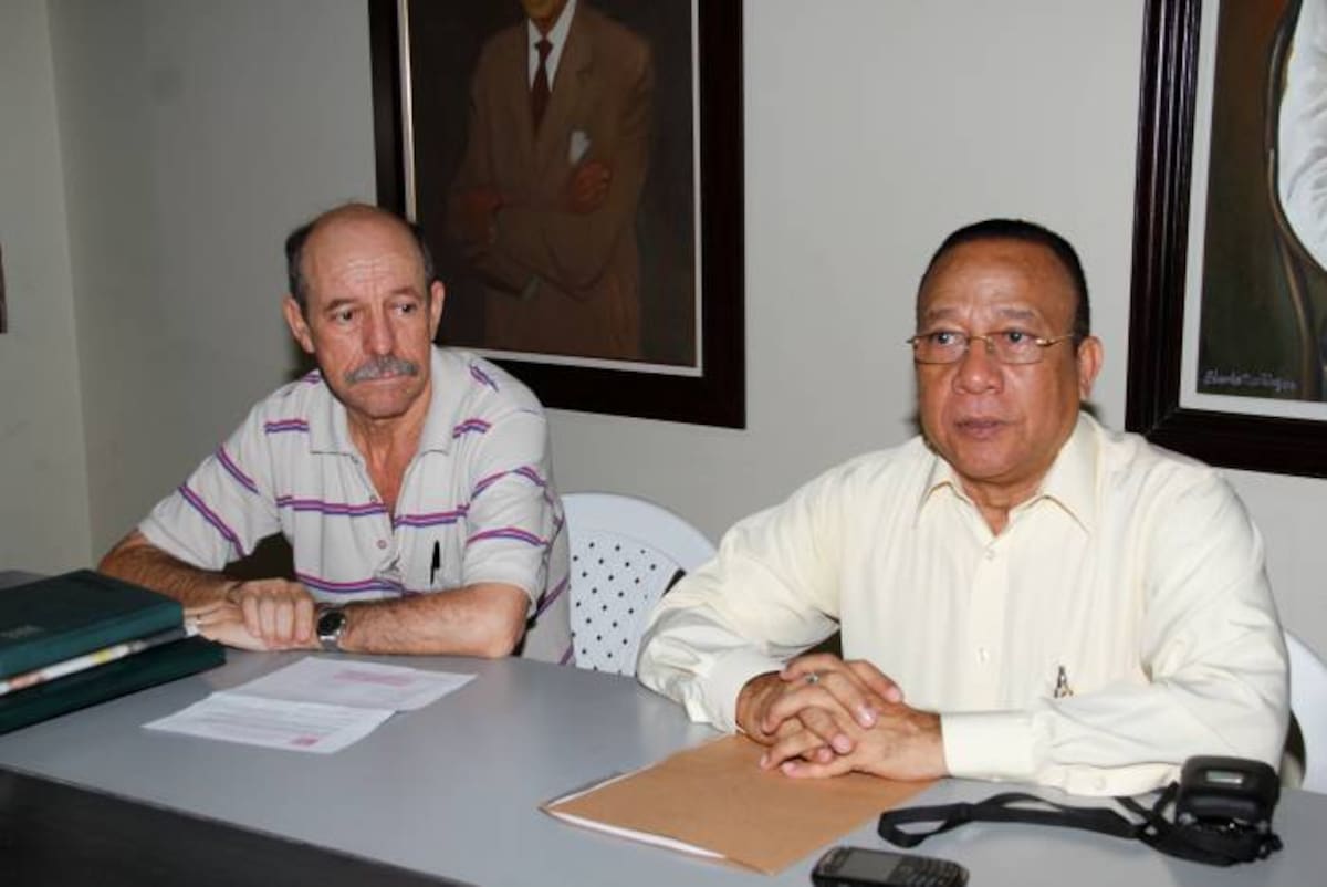 Alberto Gómez Santoya y José Arlex Arias, voceros de la Cumbre de los Pueblos, explicaron los alcances del evento en Cartagena. Óscar Díaz