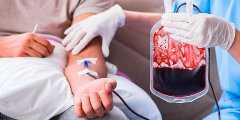 Nuevos controles al VIH: más gais y bisexuales podrán donar sangre