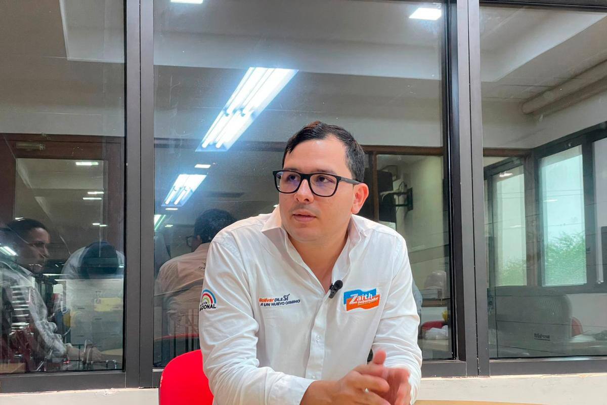 “La monarquía del ‘Bolívar Primero’ deja a un Bolívar peor”: Zaith Adechine