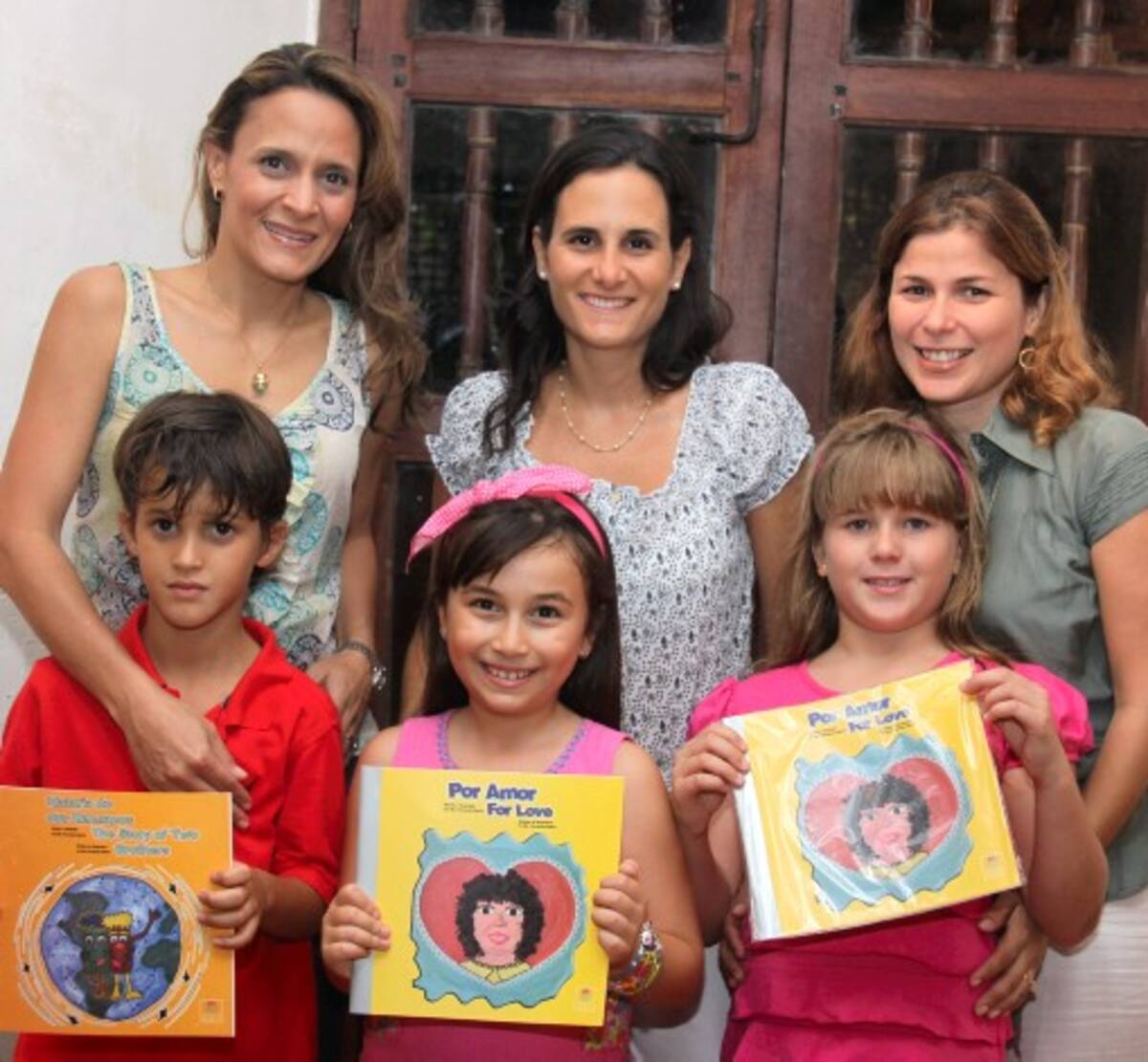 Layla Spicker, Lila Pérez, Beatriz Caviedes, Samuel Convers, Lila Martínez y Vanessa Schwyn.
