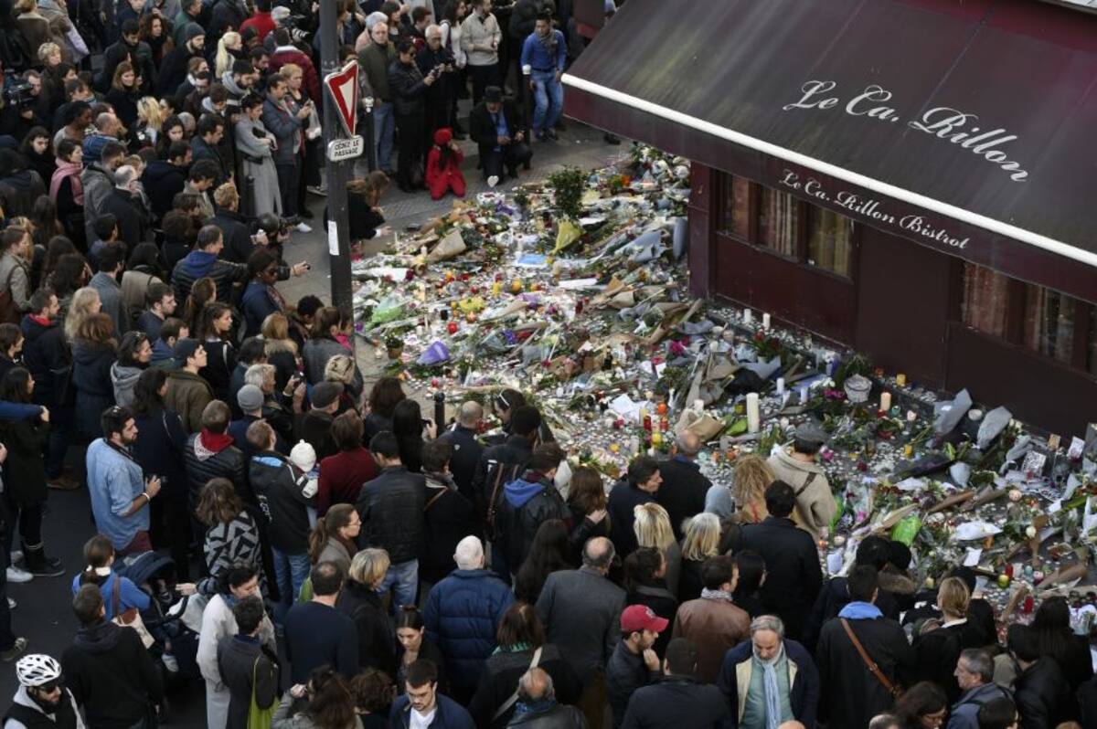 Francia sigue en duelo por las muertes que dejaron los atentados terroristas. AFP