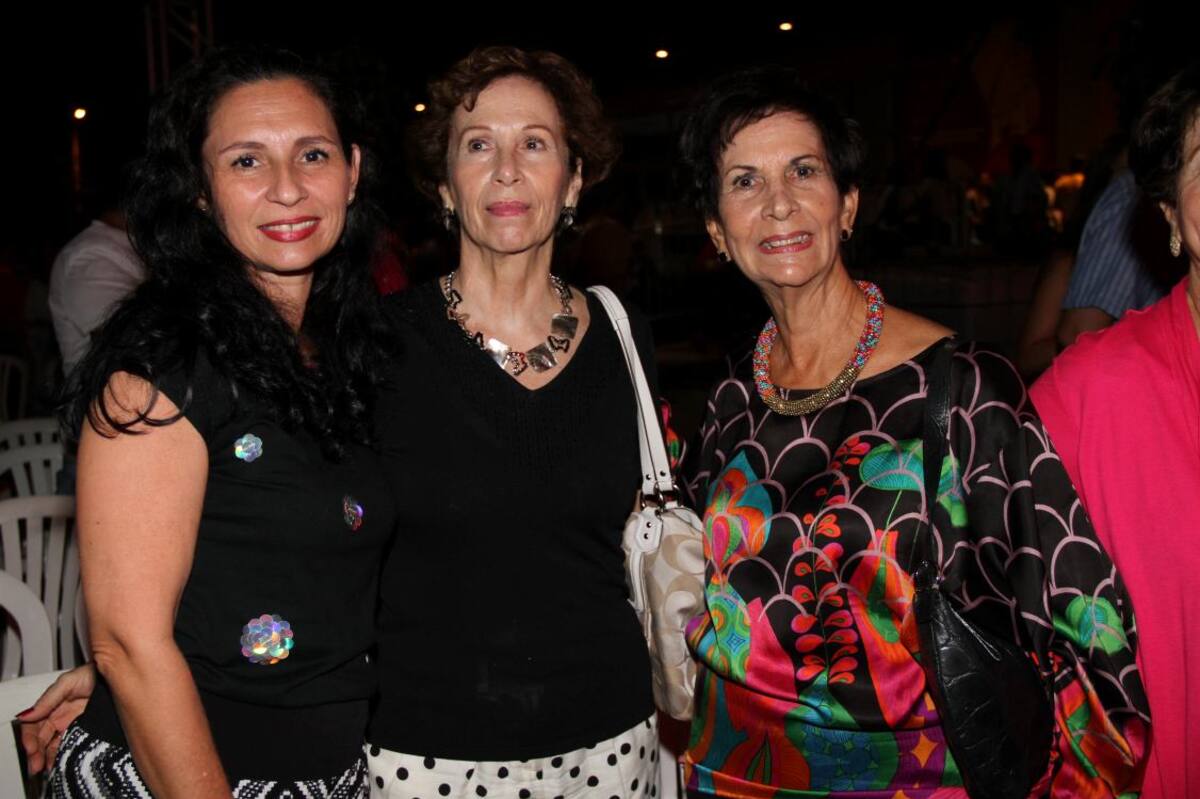 Alexandra De Pombo, Rosario Pinzón y María del Socorro Pinzón.