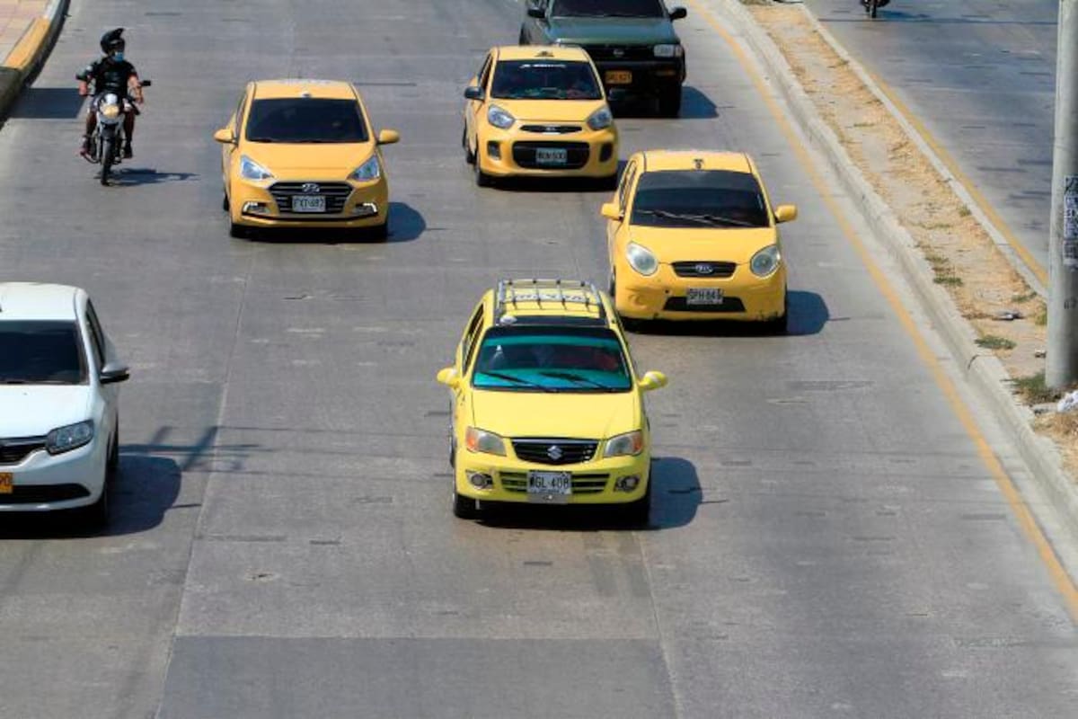 Este 3 de mayo comienza nueva rotación de pico y placa para taxis