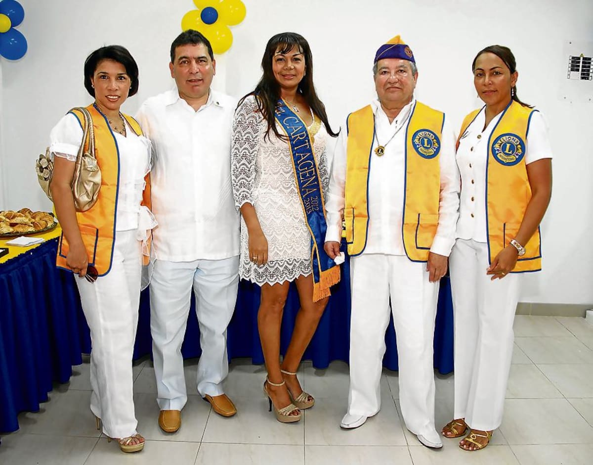 Marilyn Bonfante, Gustavo Londoño, la Señora Cartagena, Shirley Garcés; Miguel Guevara y Juliana Sierra.