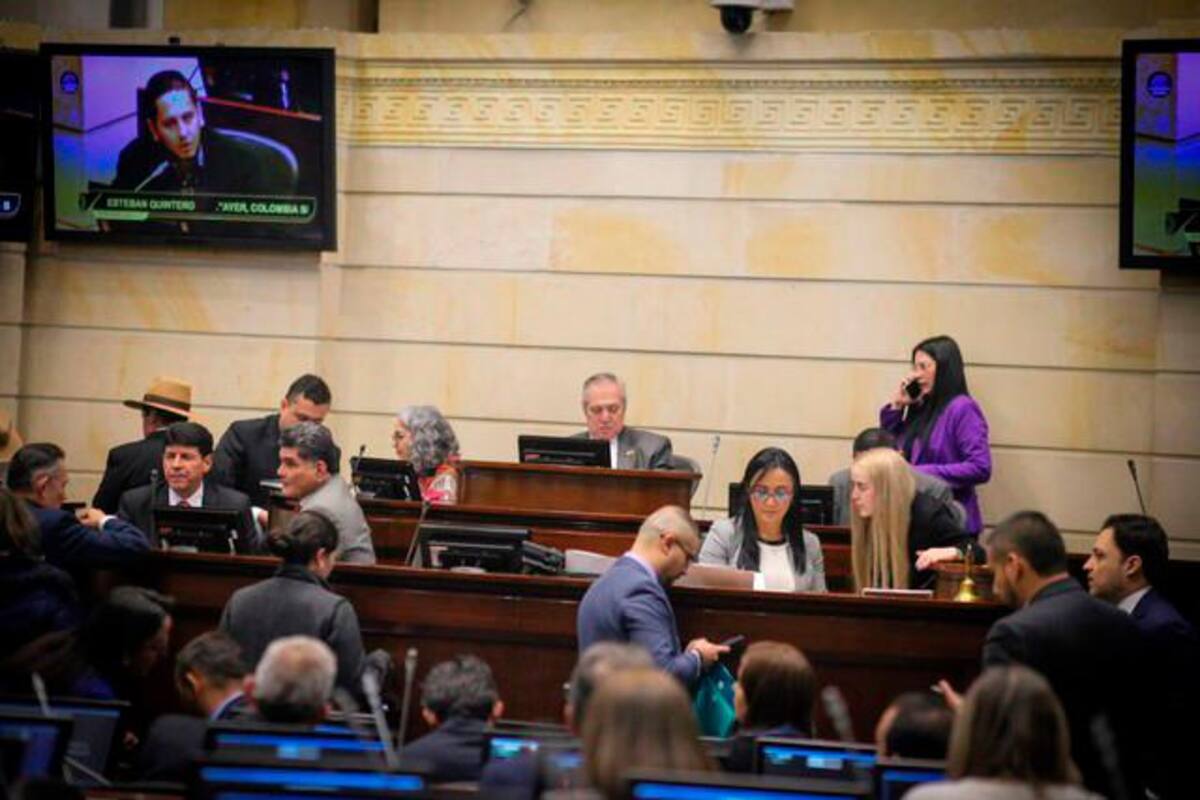 Nueva dilación: oposición rompe quorum y la reforma pensional sigue en vilo