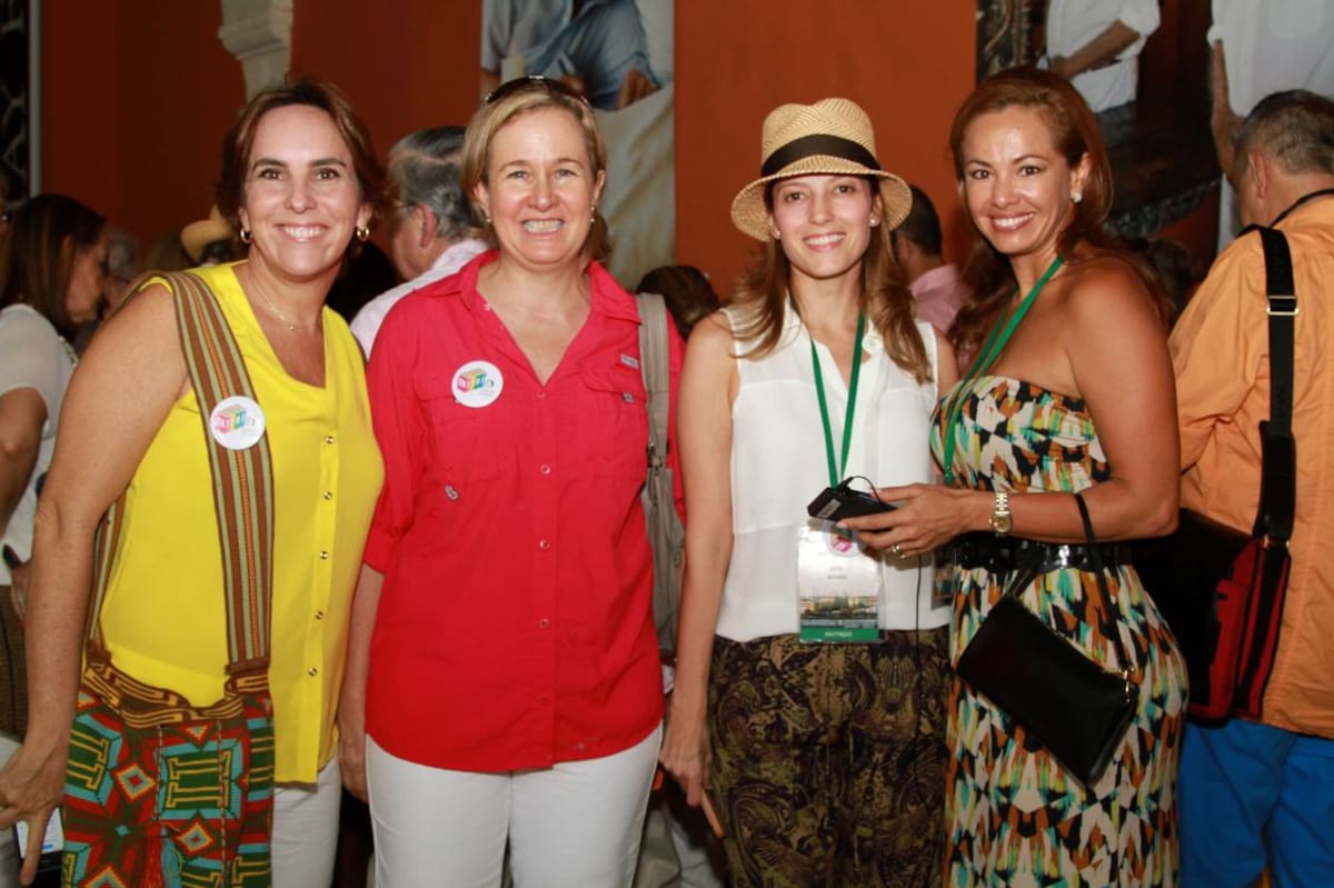 Carolina Baker, Olga Burgos, Nayibe Bechara y Lina Durán.