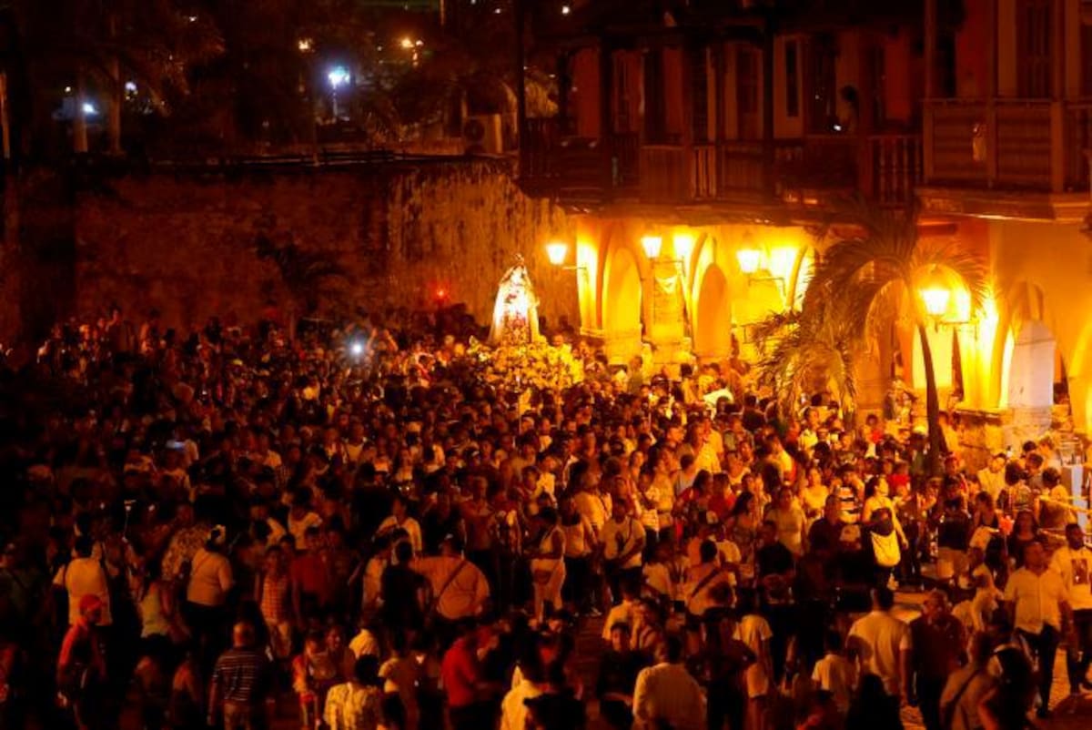 Procesión en el Centro. // Aroldo Mestre.