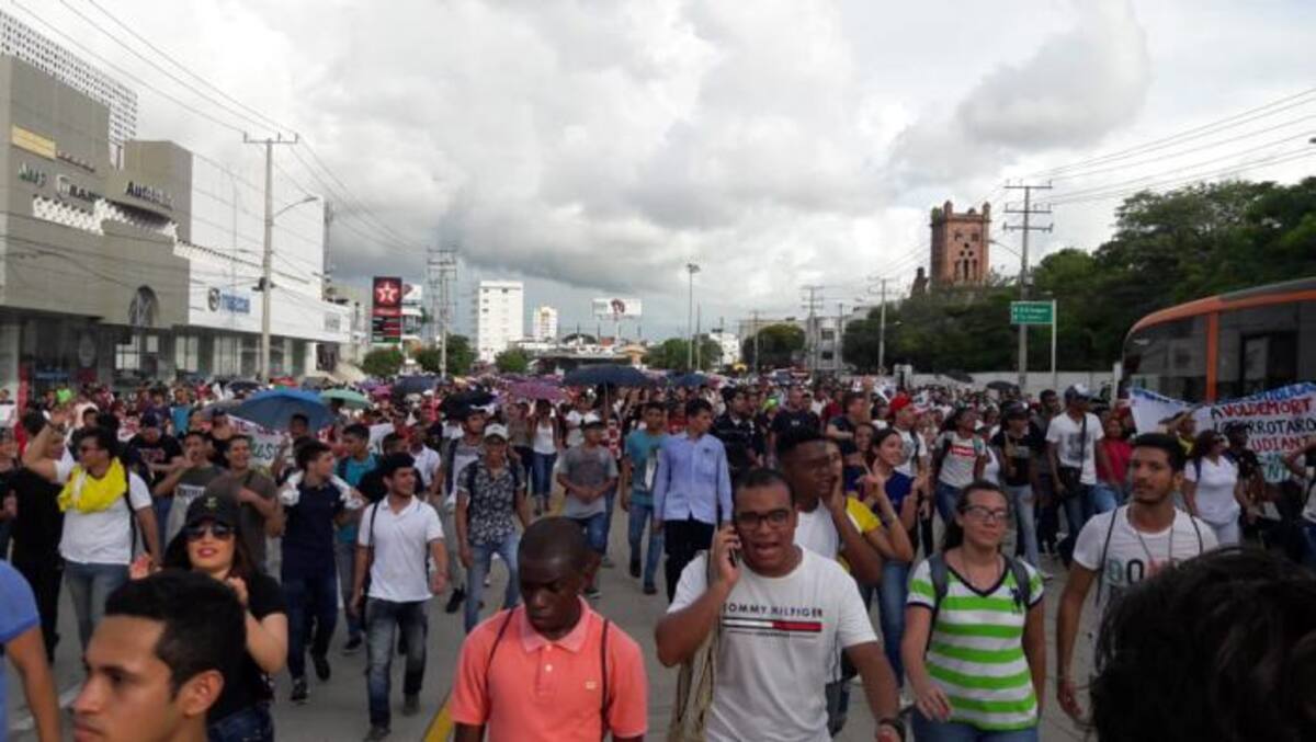 Así transcurrió la marcha de los estudiantes. Oscar Díaz.