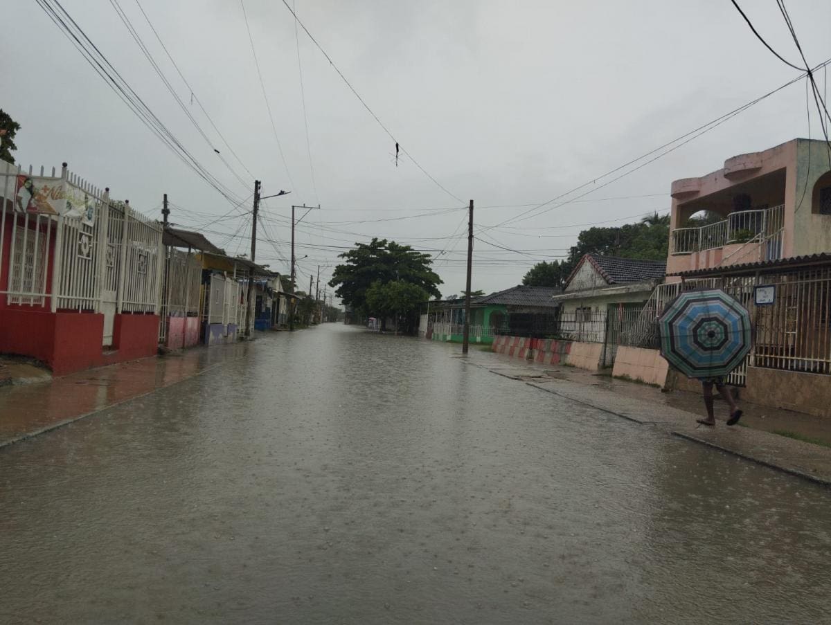 Calle en Olaya Herrera, sector Ricaurte // Oscar Díaz.