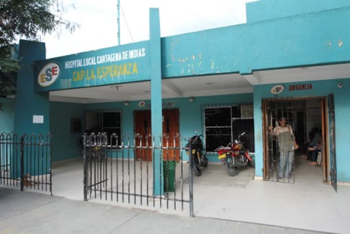 Funcionarios de este centro de salud advirtieron que no cuentan con cuartos fríos por lo que esperan que la funeraria recoja el cadáver. AROLDO MESTRE - EL UNIVERSAL