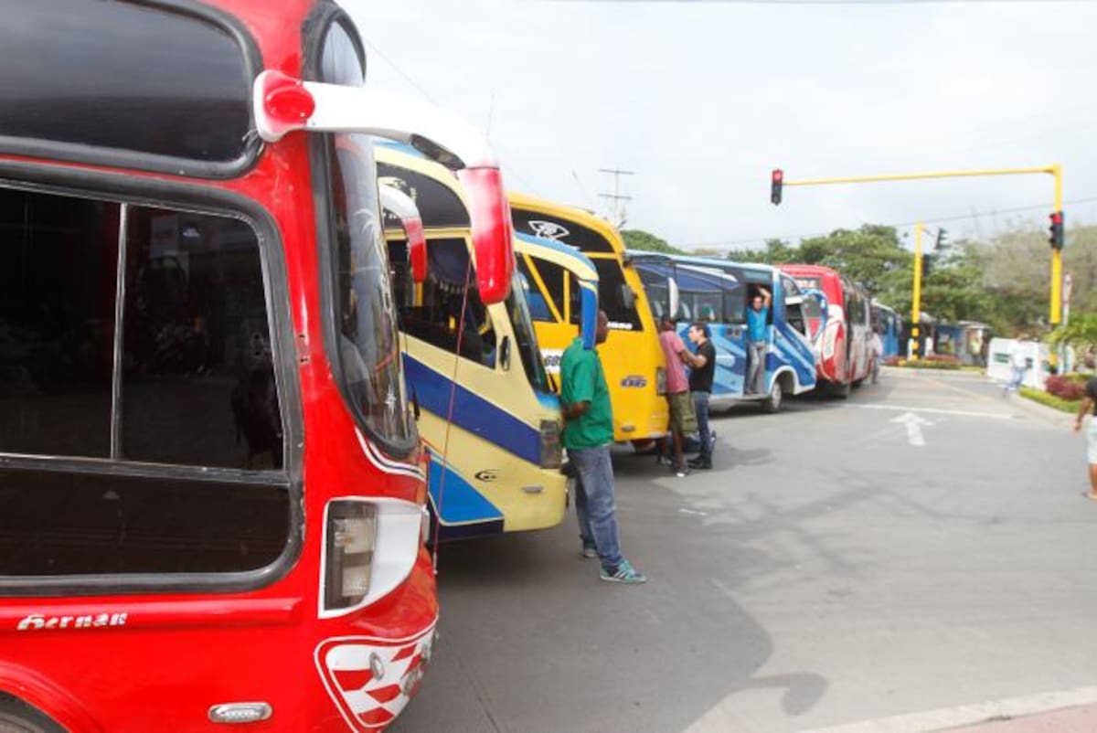 Los transportadores de la ciudad pararán mañana sus vehículos como señal de protesta por la etapa pedagógica de Transcaribe y falta de claridad en el proceso de chatarrización. Archivo-El Universal