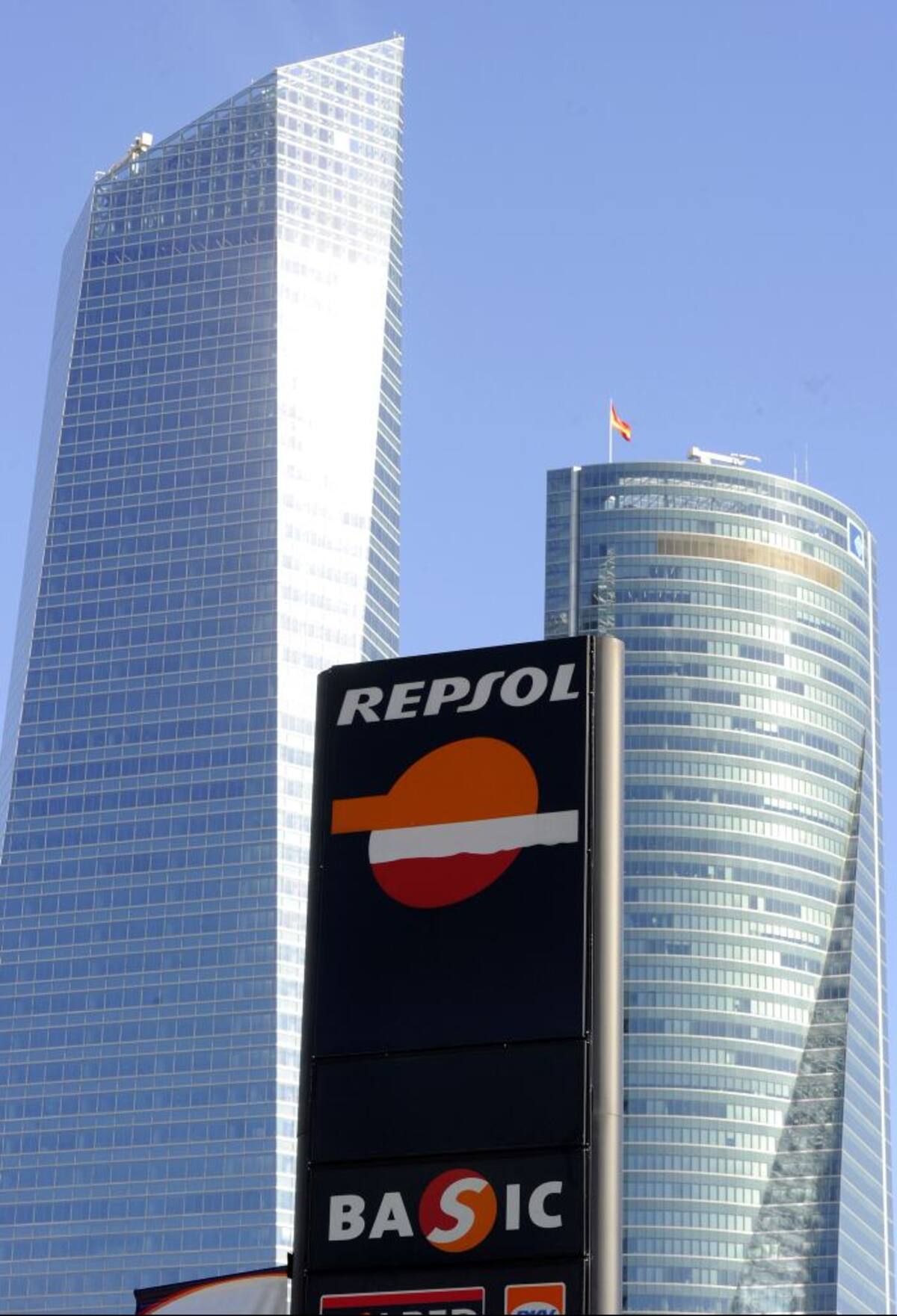 Repsol ya había amenazado, tras la expropiación de YPF, con emprender acciones legales contra cualquier inversor. AFP DOMINIQUE FAGET