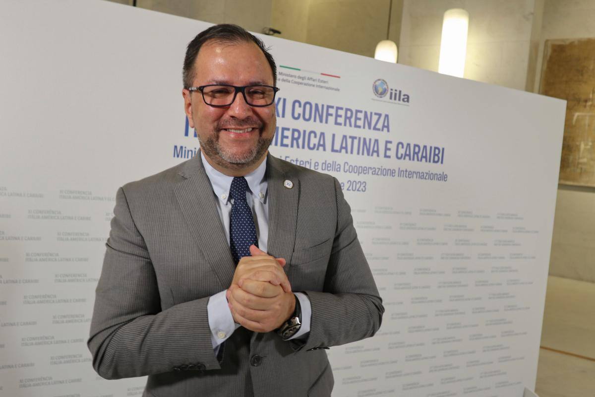 Venezuela sigue en busca de la reapertura diplomática con EE. UU.