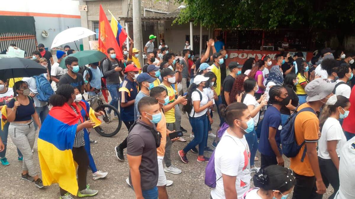 Los estudiantes salieron desde la Universidad San Buenaventura. // Luis Herrán.
