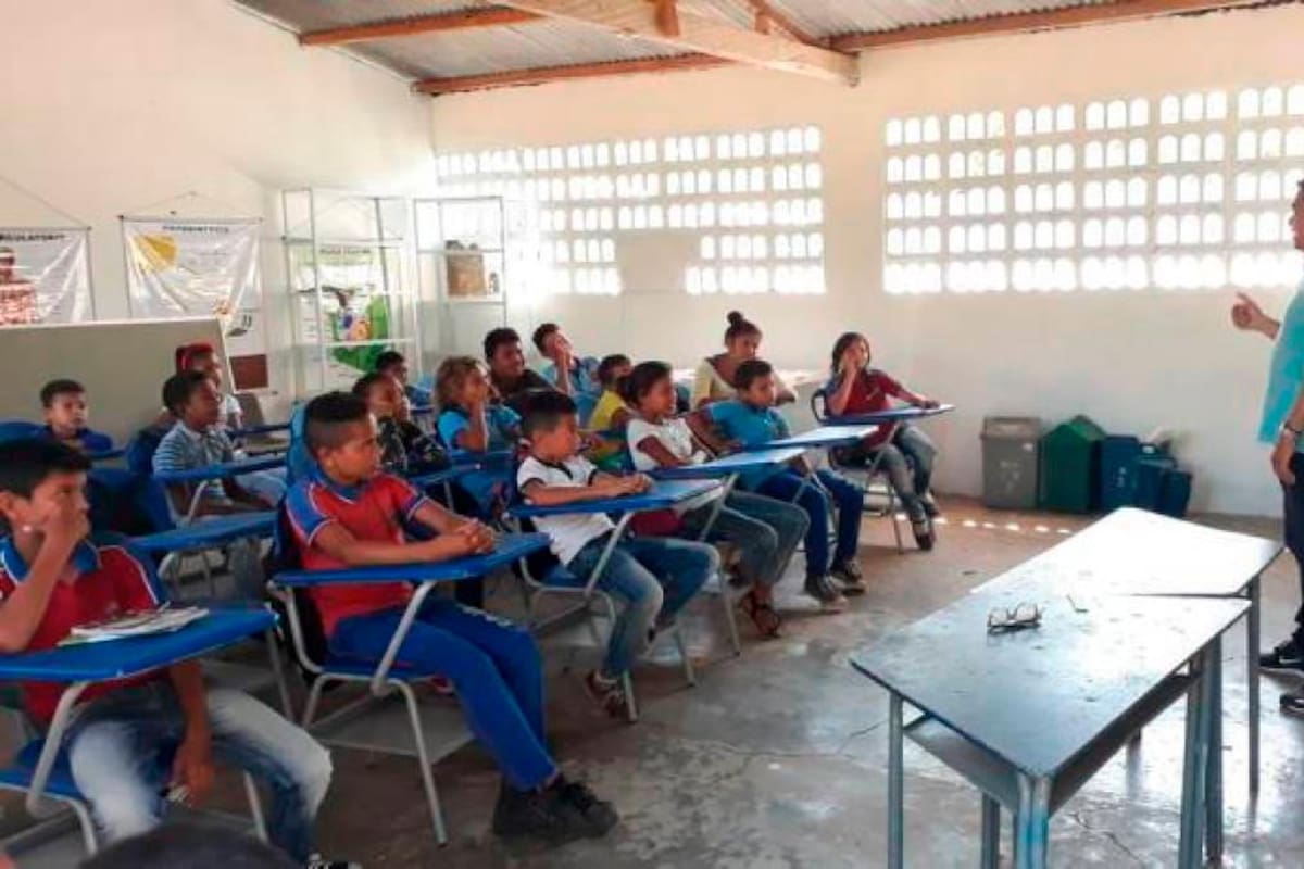 “Plantón por el calendario escolar en Bolívar”: Sudeb expresa su malestar