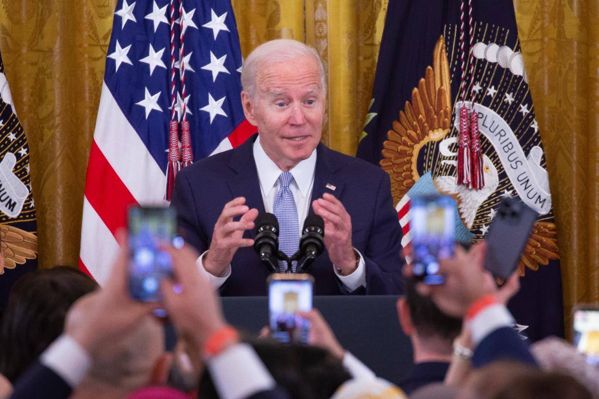 Joe Biden insta a defender el derecho al aborto en EE.UU.