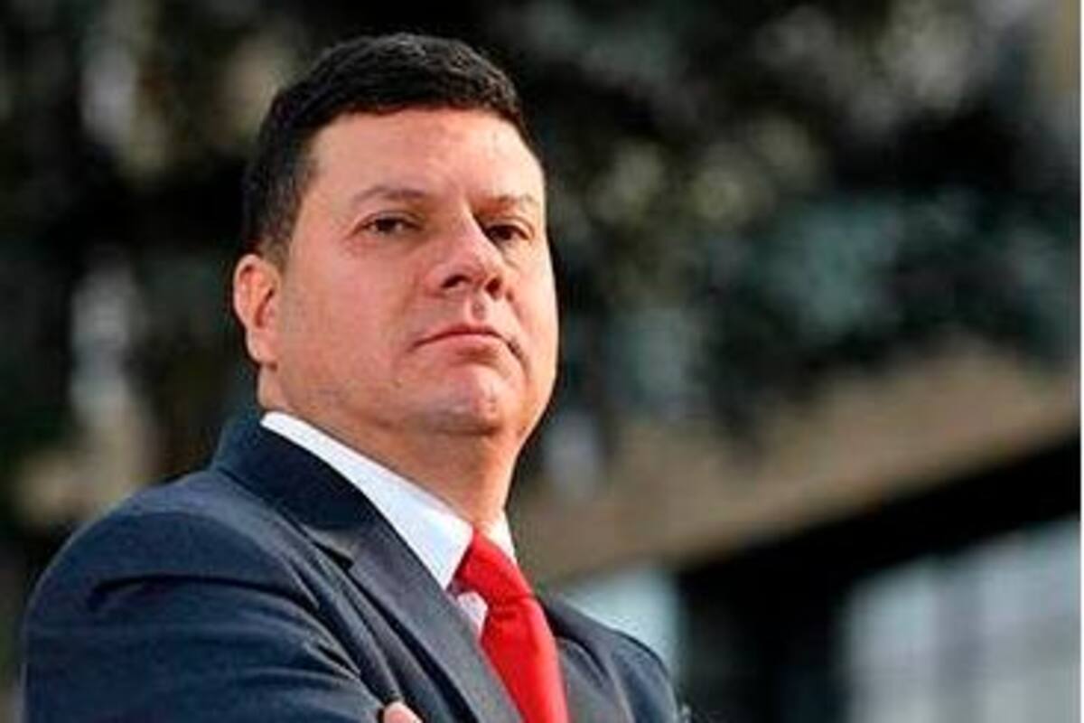 Abogado que demandó curul de Ángela Robledo denuncia amenazas en su contra