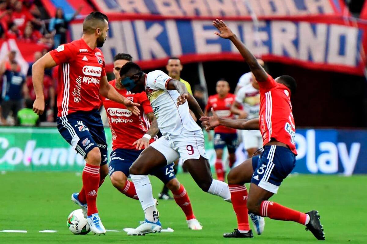 Tolima gana en Medellín y se acerca a su tercera final seguida