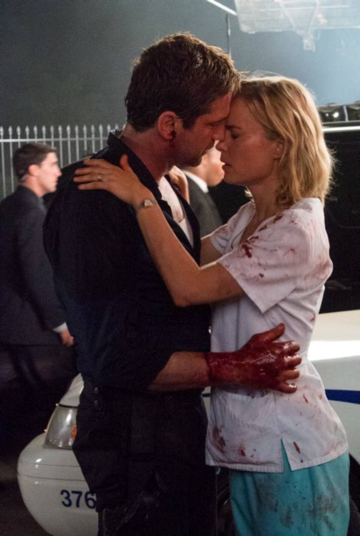 El actor escocés junto a Radha Mitchell, en una escena de la película. Phil Caruso/AP