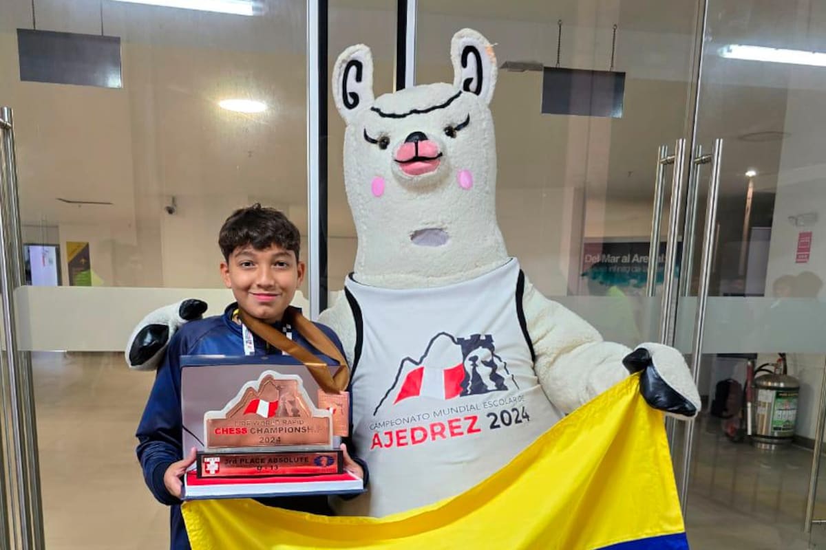 Mateo Herrera fue podio en el Festival Mundial Escolar en Perú