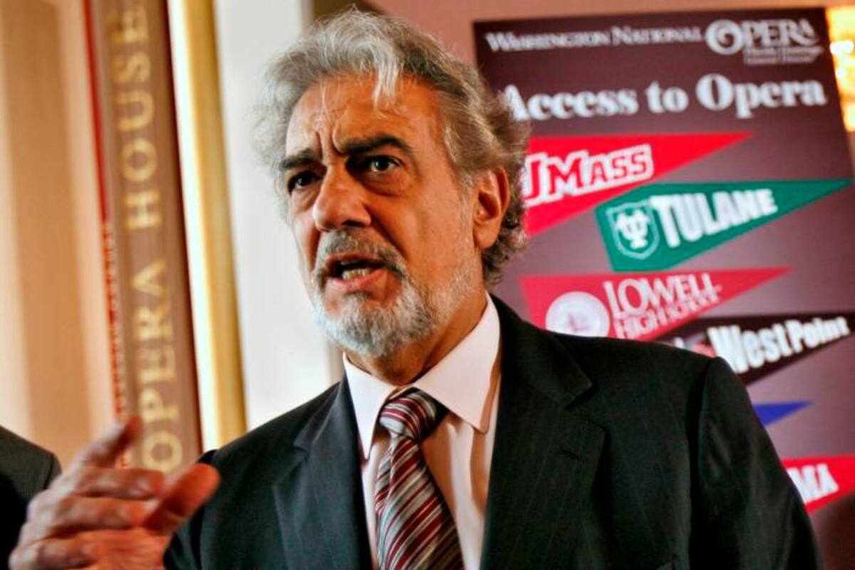Plácido Domingo asume responsabilidad por acoso “probado”
